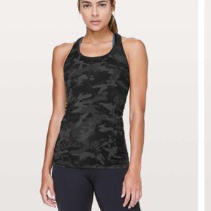 lululemon cool racerback nulu size 6 - dark camo